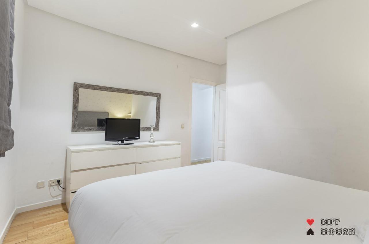 Mit House Puerta Del Sol III En Madrid Appartement Buitenkant foto
