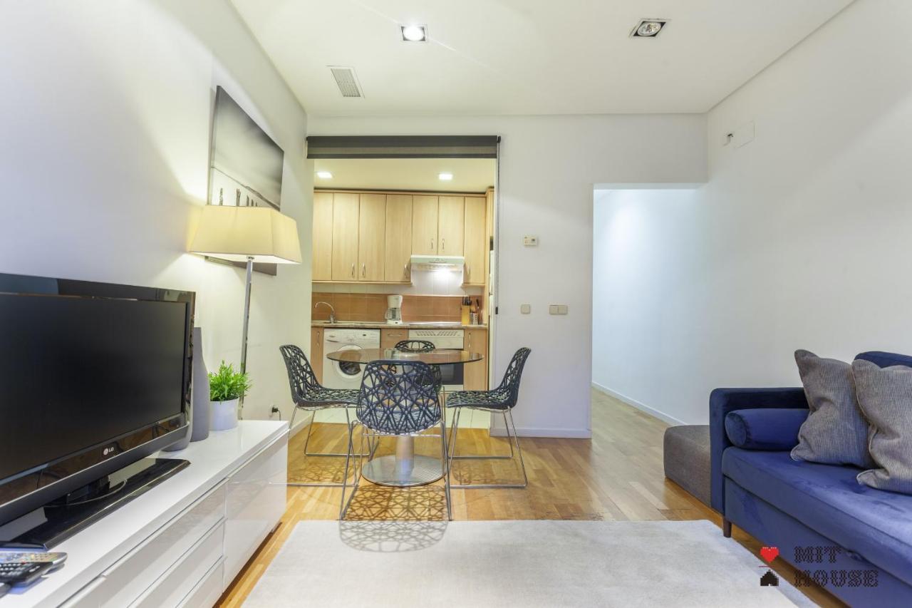 Mit House Puerta Del Sol III En Madrid Appartement Buitenkant foto