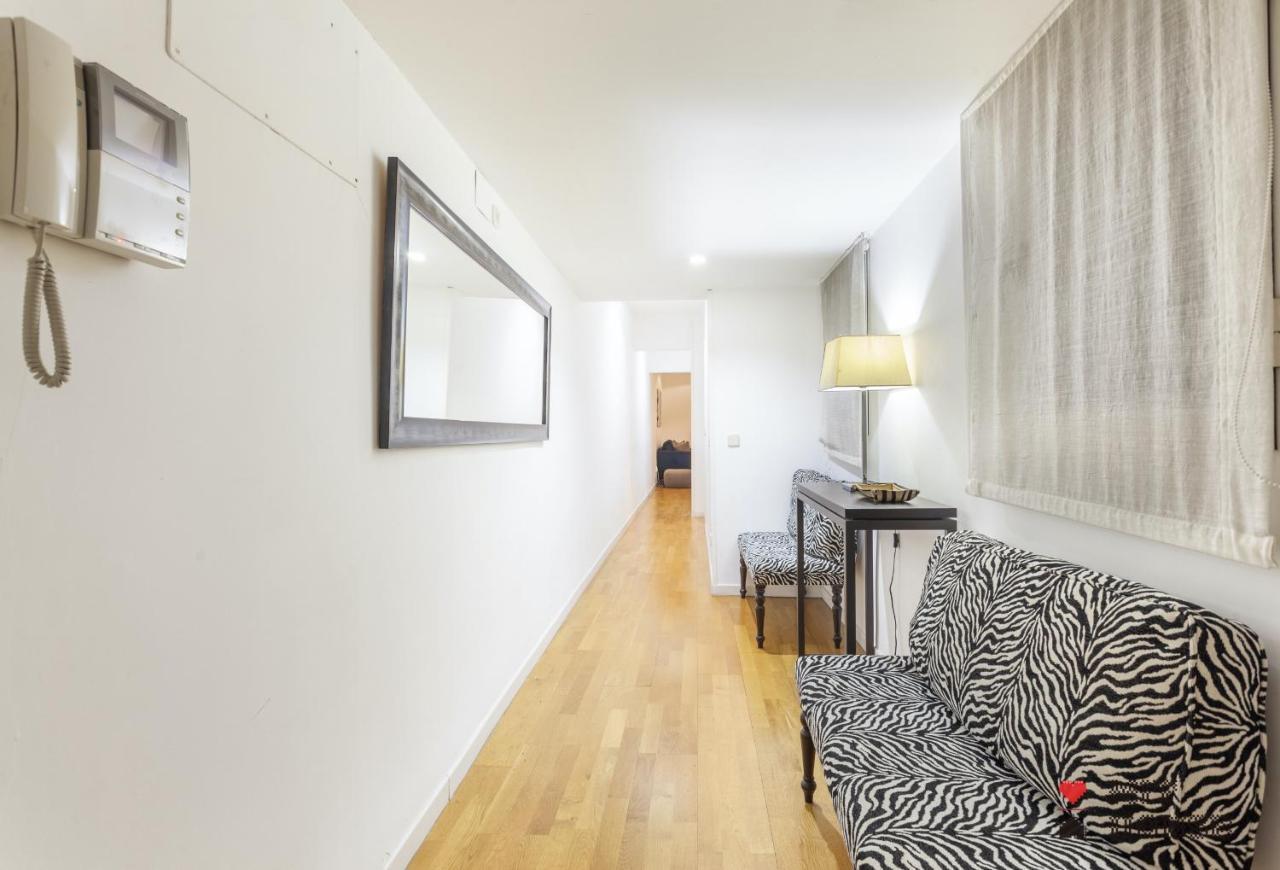 Mit House Puerta Del Sol III En Madrid Appartement Buitenkant foto