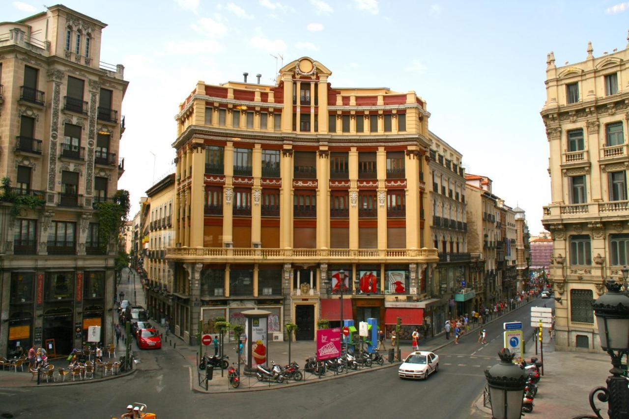 Mit House Puerta Del Sol III En Madrid Appartement Buitenkant foto
